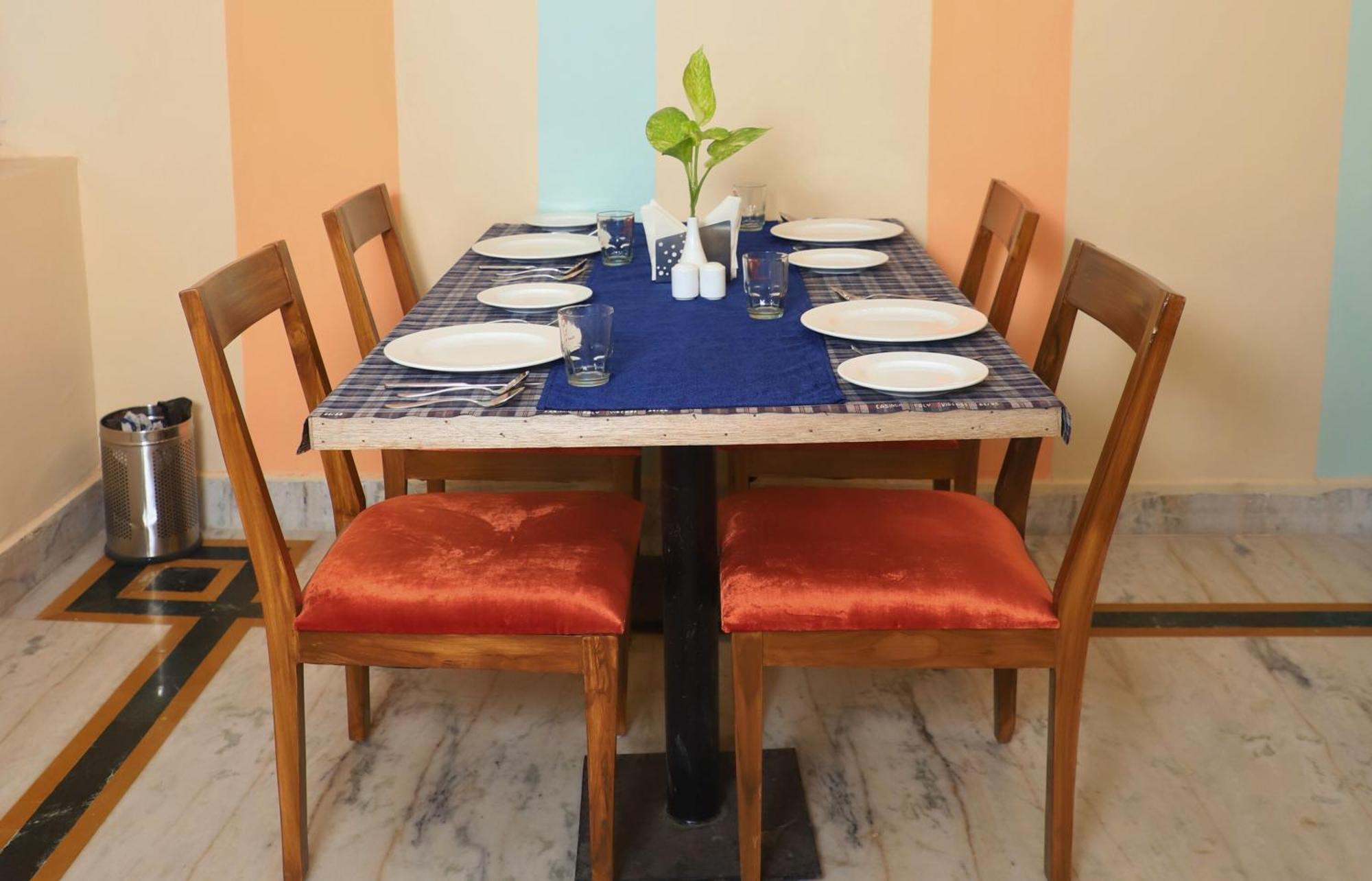 Kenth Hari Resort Dhaulpur By Shrigo Hotels Exterior foto